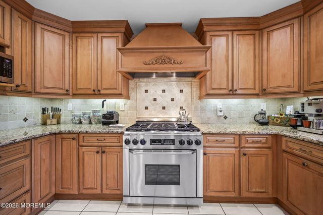 6 Candeub Court, Manalapan, NJ 07726