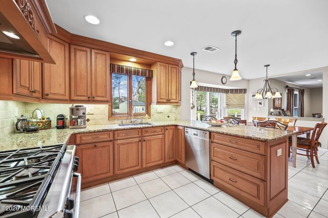 6 Candeub Court, Manalapan, NJ 07726