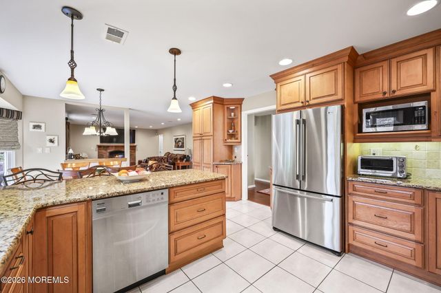 6 Candeub Court, Manalapan, NJ 07726