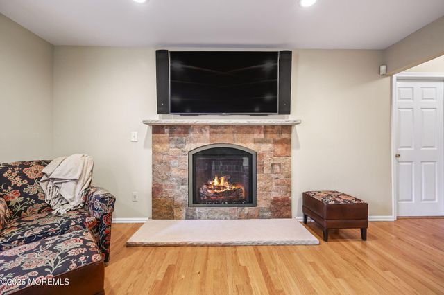 6 Candeub Court, Manalapan, NJ 07726