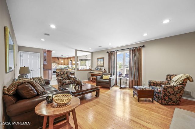 6 Candeub Court, Manalapan, NJ 07726