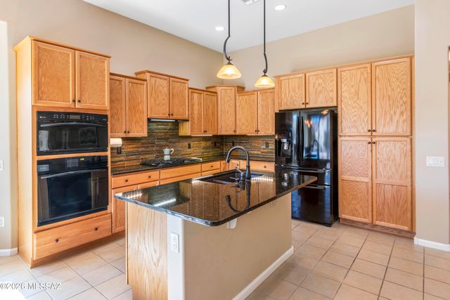 32393 S Desert Pupfish Drive, Oracle, AZ 85623