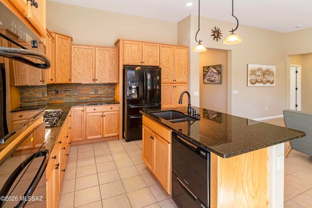 32393 S Desert Pupfish Drive, Oracle, AZ 85623