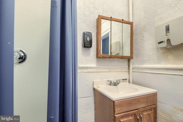 416 E 25TH ST, Baltimore, MD 21218