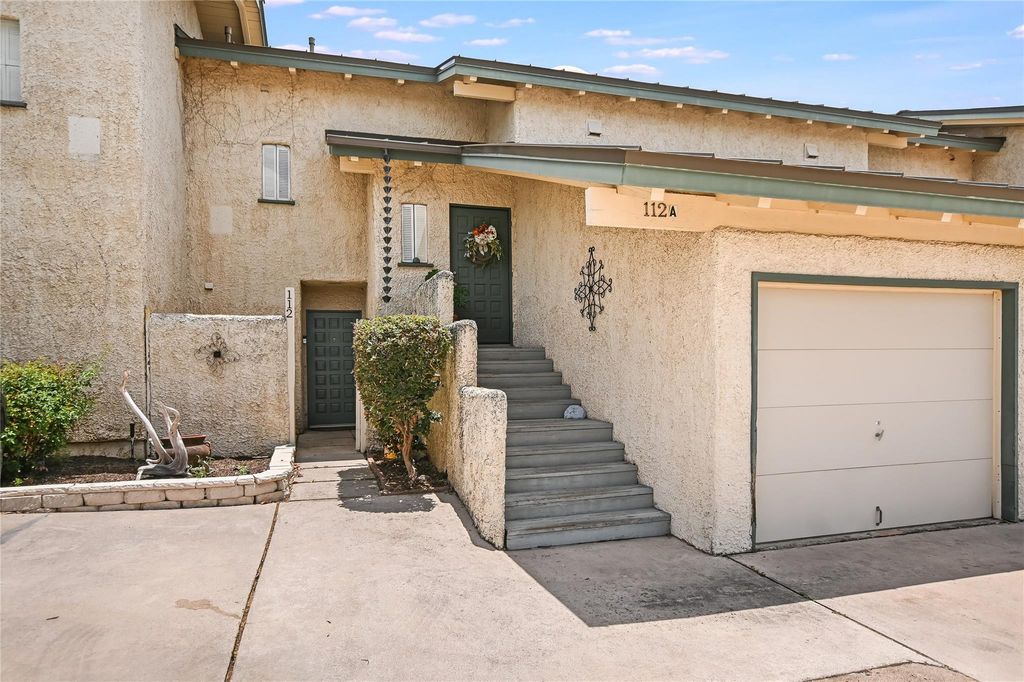 207 Hi CIR N 112, Horseshoe Bay, TX 78657