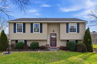 129 Scottsdale Dr, Moon/crescent Twp, PA 15108