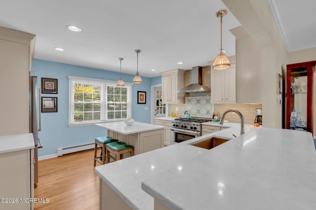 190 Deepdale Drive, Middletown, NJ 07748
