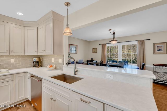 190 Deepdale Drive, Middletown, NJ 07748