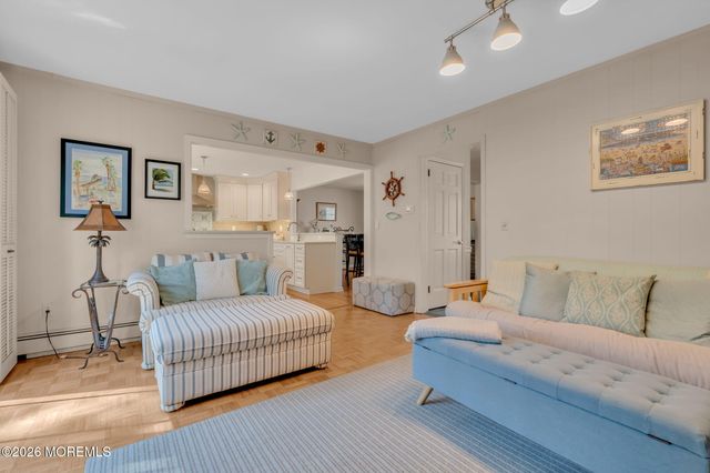 190 Deepdale Drive, Middletown, NJ 07748