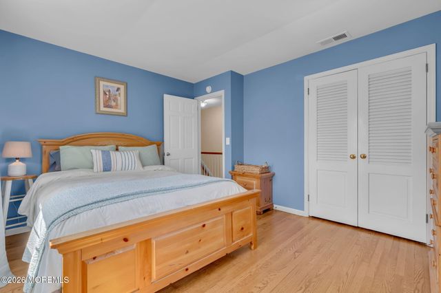 190 Deepdale Drive, Middletown, NJ 07748