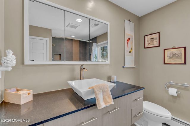 190 Deepdale Drive, Middletown, NJ 07748