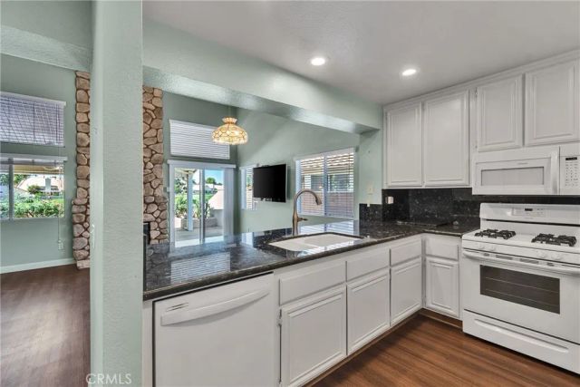 1127 Riviera Avenue, Banning, CA 92220