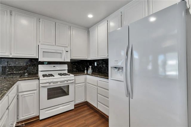 1127 Riviera Avenue, Banning, CA 92220