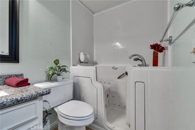 1127 Riviera Avenue, Banning, CA 92220