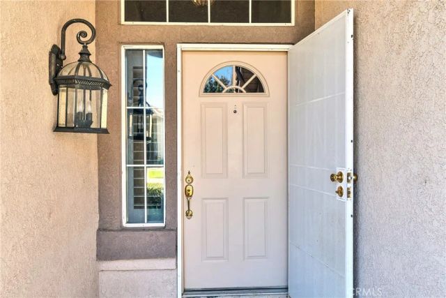 1127 Riviera Avenue, Banning, CA 92220