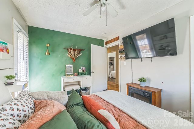 2100 Pisgah Highway, Candler, NC 28715