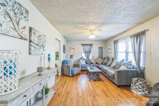 2100 Pisgah Highway, Candler, NC 28715