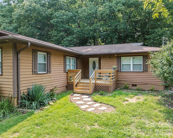 2100 Pisgah Highway, Candler, NC 28715