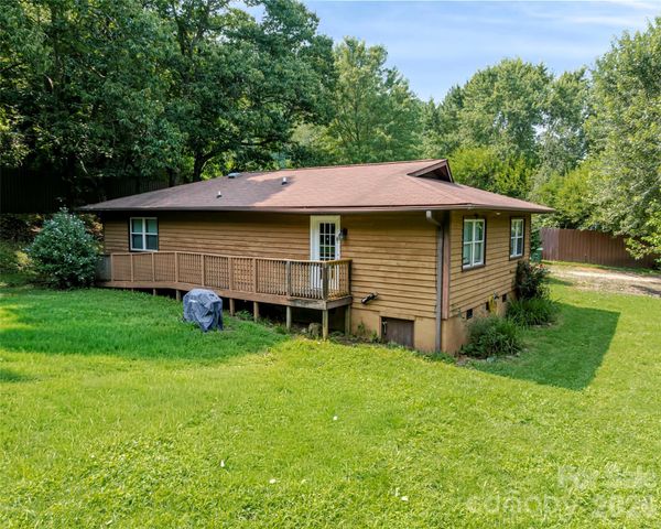 2100 Pisgah Highway, Candler, NC 28715