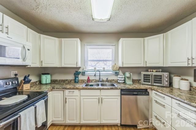 2100 Pisgah Highway, Candler, NC 28715