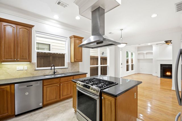 5638 Winsome Lane, Houston, TX 77057