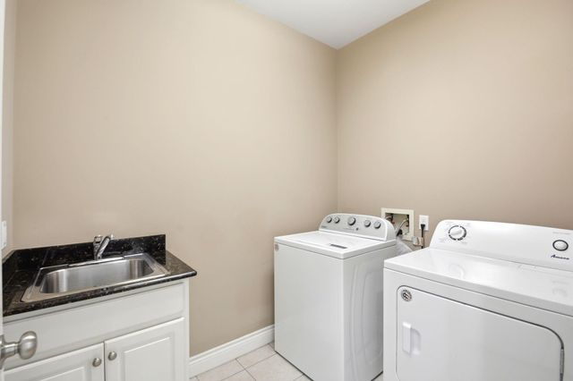 5638 Winsome Lane, Houston, TX 77057
