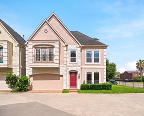 5638 Winsome Lane, Houston, TX 77057