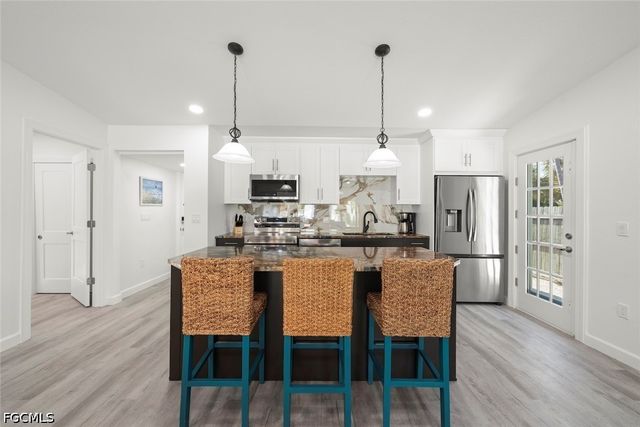 534 Piedmont RD, Sanibel, FL 33957