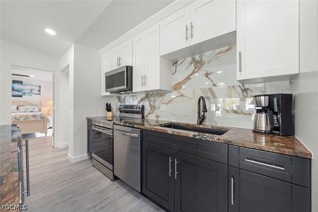 534 Piedmont RD, Sanibel, FL 33957