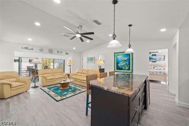 534 Piedmont RD, Sanibel, FL 33957