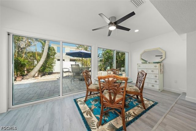 534 Piedmont RD, Sanibel, FL 33957