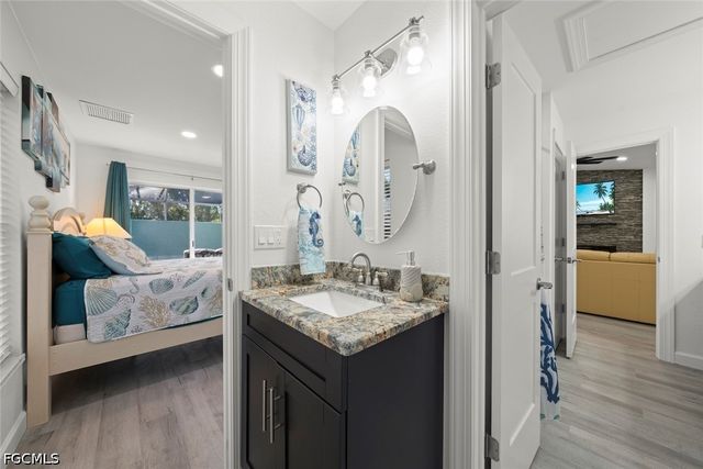 534 Piedmont RD, Sanibel, FL 33957