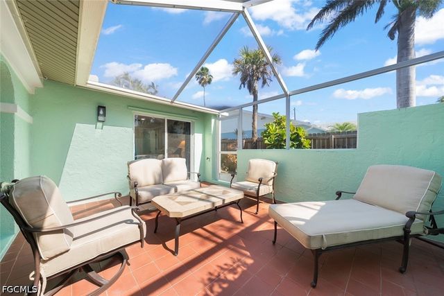 534 Piedmont RD, Sanibel, FL 33957