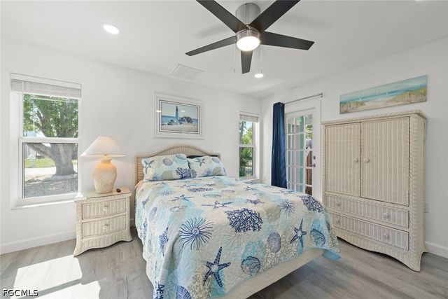 534 Piedmont RD, Sanibel, FL 33957