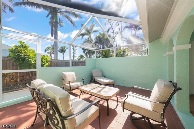 534 Piedmont RD, Sanibel, FL 33957