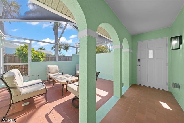 534 Piedmont RD, Sanibel, FL 33957