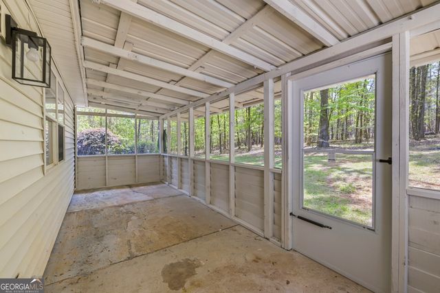 108 Long Shoals Avenue, Eatonton, GA 31024