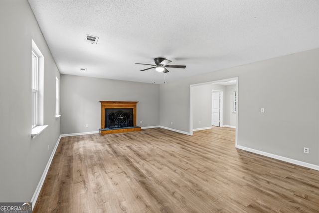 108 Long Shoals Avenue, Eatonton, GA 31024