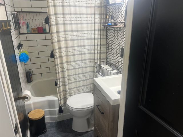 601 N 6th Street, Vienna, IL 62995