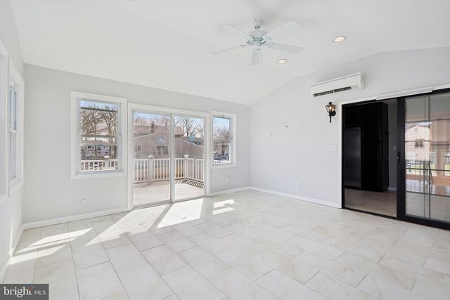 30 RACHEL TER, Piscataway, NJ 08854