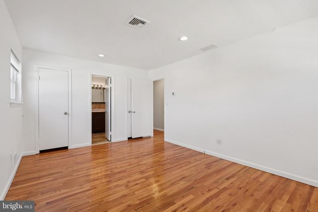 30 RACHEL TER, Piscataway, NJ 08854