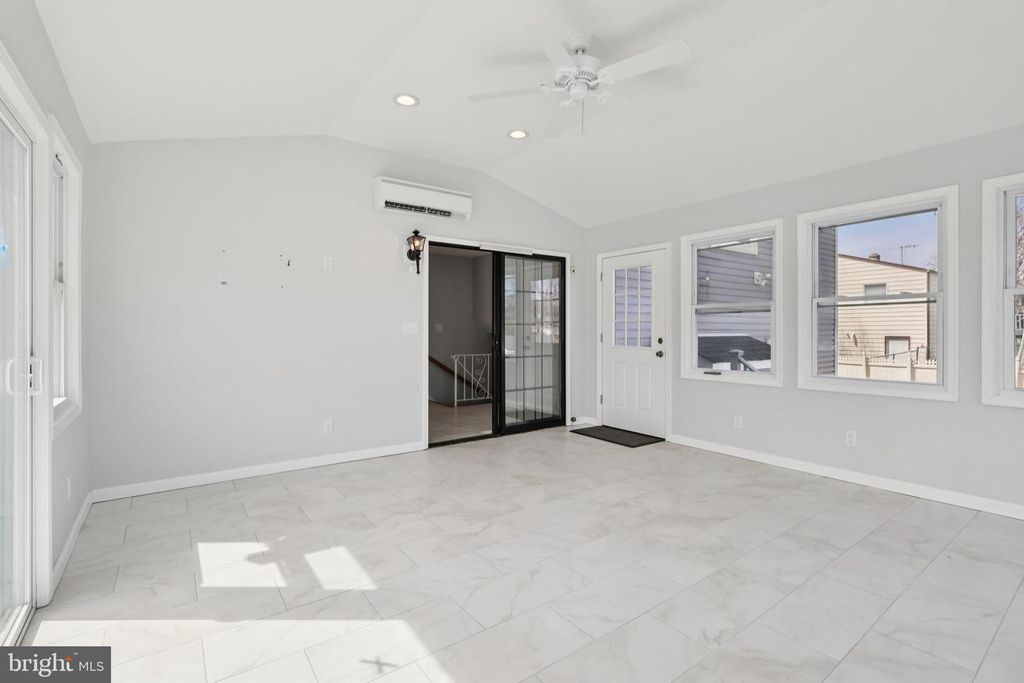 Image 23 of property listing at 30 RACHEL TER, Piscataway, NJ 08854