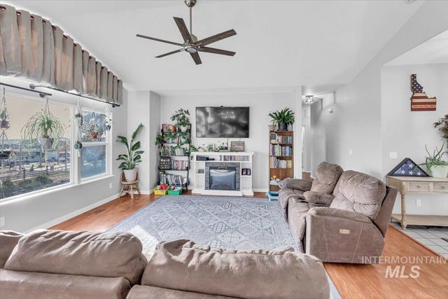 23919 Tyler Lane, Middleton, ID 83644