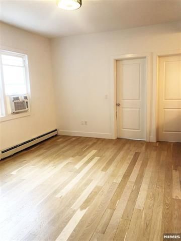 24 49th Street, Bayonne, NJ 07002