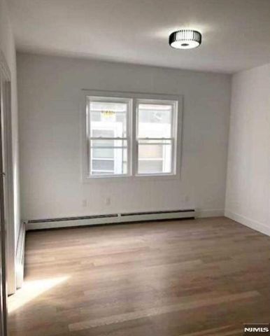 24 49th Street, Bayonne, NJ 07002