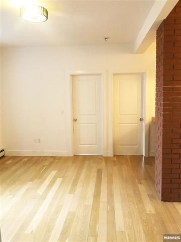 24 49th Street, Bayonne, NJ 07002