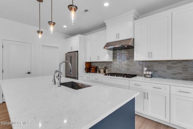 113 Mustang Drive, Manalapan, NJ 07726