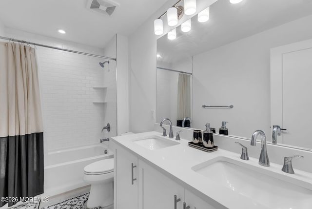 113 Mustang Drive, Manalapan, NJ 07726