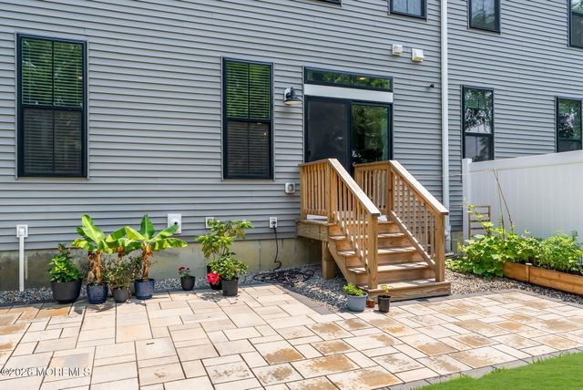 113 Mustang Drive, Manalapan, NJ 07726