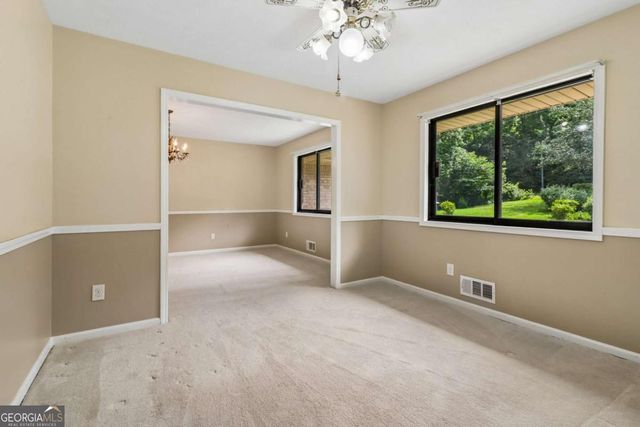 726 N Mcdonough Road, Griffin, GA 30223